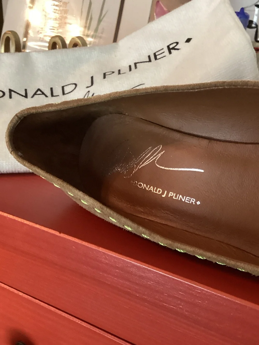 N/A dark taupe